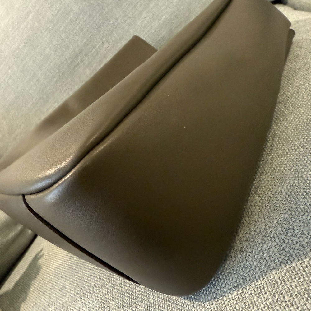 Saint Laurent Taupe Shoulder Bag with Gold Accent - Picture 11 of 11
